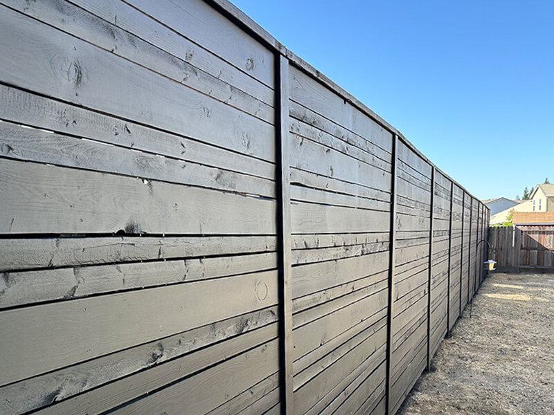 Staining & Sealing Fence Contractor in Yuba City